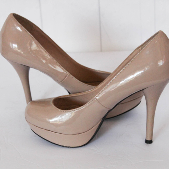 Olsenboye Shoes - Olsenboye Nude Heels size 8